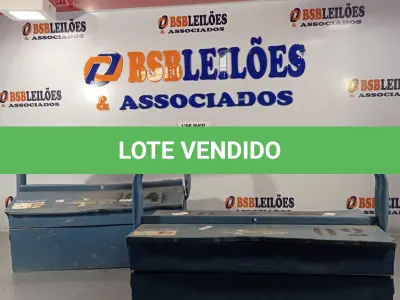 LOTE 158 - 02 CAIXAS PARA FERRAMENTAS EM METAL (VAZIAS). (NO ESTADO, LEILÃO NÃO TEM GARANTIA E NEM DEVOLUÇÃO, SUJEITO A POSSÍVEIS AVARIAS VISÍVEIS/OCULTAS E/OU AUSÊNCIA DE COMPONENTES).