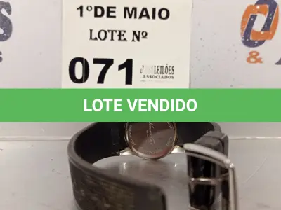 LOTE 071 - 01 RELÓGIO DE PULSO KENNETH COLE. (NO ESTADO, LEILÃO NÃO TEM GARANTIA E NEM DEVOLUÇÃO, SUJEITO A POSSÍVEIS AVARIAS VISÍVEIS/OCULTAS E/OU AUSÊNCIA DE COMPONENTES).