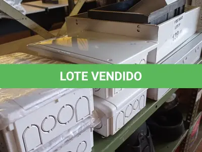 LOTE 139 - 04 QUADROS DE DISTRIBUIÇÃO E 03 CAIXAS DE PASSAGEM INCOMPLETOS. (NO ESTADO, LEILÃO NÃO TEM GARANTIA E NEM DEVOLUÇÃO, SUJEITO A POSSÍVEIS AVARIAS VISÍVEIS/OCULTAS E/OU AUSÊNCIA DE COMPONENTES).