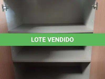 LOTE 245 - 01 ARMÁRIO BAIXO EM MADEIRA COM 02 PORTAS E 02 PRATELEIRAS. (NO ESTADO, LEILÃO NÃO TEM GARANTIA E NEM DEVOLUÇÃO, SUJEITO A POSSÍVEIS AVARIAS VISÍVEIS/OCULTAS E/OU AUSÊNCIA DE COMPONENTES).