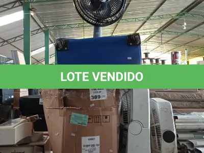 LOTE 389 - 01 MALA DE VIAGEM E VÁRIOS VENTILADORES MARCAS E MODELOS DIVERSOS. (NO ESTADO, LEILÃO NÃO TEM GARANTIA E NEM DEVOLUÇÃO, SUJEITO A POSSÍVEIS AVARIAS VISÍVEIS/OCULTAS E/OU AUSÊNCIA DE COMPONENTES).