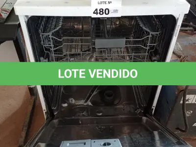 LOTE 480 - 01 LAVA LOUÇAS MARCA GE. (NO ESTADO, LEILÃO NÃO TEM GARANTIA E NEM DEVOLUÇÃO, SUJEITO A POSSÍVEIS AVARIAS VISÍVEIS/OCULTAS E/OU AUSÊNCIA DE COMPONENTES).