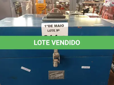 LOTE 314 - 02 CAIXAS PARA FERRAMENTAS EM MADEIRA. (NO ESTADO, LEILÃO NÃO TEM GARANTIA E NEM DEVOLUÇÃO, SUJEITO A POSSÍVEIS AVARIAS VISÍVEIS/OCULTAS E/OU AUSÊNCIA DE COMPONENTES).