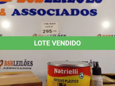 LOTE 295 - 12 LATAS DE ADESIVO PLÁSTICO 400G CINZA. (NO ESTADO, LEILÃO NÃO TEM GARANTIA E NEM DEVOLUÇÃO, SUJEITO A POSSÍVEIS AVARIAS VISÍVEIS/OCULTAS E/OU AUSÊNCIA DE COMPONENTES).