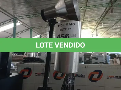 LOTE 456 - 02 LUMINÁRIAS MARCAS E MODELOS DIVERSOS. (NO ESTADO, LEILÃO NÃO TEM GARANTIA E NEM DEVOLUÇÃO, SUJEITO A POSSÍVEIS AVARIAS VISÍVEIS/OCULTAS E/OU AUSÊNCIA DE COMPONENTES).