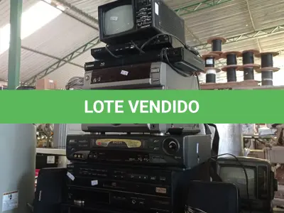LOTE 305 - 01 LOTE COM ELETRÔNICOS DIVERSOS. (NO ESTADO, LEILÃO NÃO TEM GARANTIA E NEM DEVOLUÇÃO, SUJEITO A POSSÍVEIS AVARIAS VISÍVEIS/OCULTAS E/OU AUSÊNCIA DE COMPONENTES).