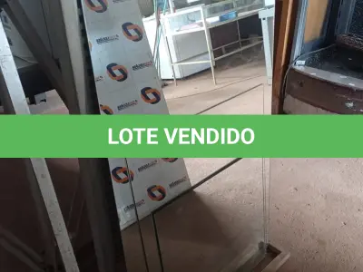 LOTE 354 - 04 ESPELHOS DE TAMANHOS DIVERSOS. (NO ESTADO, LEILÃO NÃO TEM GARANTIA E NEM DEVOLUÇÃO, SUJEITO A POSSÍVEIS AVARIAS VISÍVEIS/OCULTAS E/OU AUSÊNCIA DE COMPONENTES).