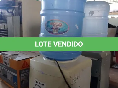 LOTE 303 - 01 BEBEDOURO PARA GARRAFÃO SEM A IDENTIFICAÇÃO DE VOLTAGEM. (NO ESTADO, LEILÃO NÃO TEM GARANTIA E NEM DEVOLUÇÃO, SUJEITO A POSSÍVEIS AVARIAS VISÍVEIS/OCULTAS E/OU AUSÊNCIA DE COMPONENTES).