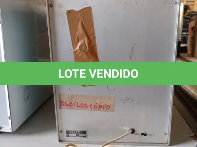 LOTE 407 - 01 OSCILOSCÓPIO MODELO 704. (NO ESTADO, LEILÃO NÃO TEM GARANTIA E NEM DEVOLUÇÃO, SUJEITO A POSSÍVEIS AVARIAS VISÍVEIS/OCULTAS E/OU AUSÊNCIA DE COMPONENTES).