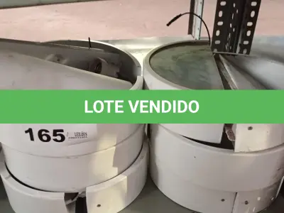 LOTE 165 - 01 LOTE COM VÁRIAS LUMINÁRIAS MARCAS E MODELOS DIVERSOS. (NO ESTADO, LEILÃO NÃO TEM GARANTIA E NEM DEVOLUÇÃO, SUJEITO A POSSÍVEIS AVARIAS VISÍVEIS/OCULTAS E/OU AUSÊNCIA DE COMPONENTES).
