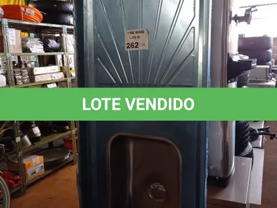 LOTE 262 - 01 PIA EM AÇO INOX CIMENTADA MEDINDO 2,00M X 0,53CM. (NO ESTADO, LEILÃO NÃO TEM GARANTIA E NEM DEVOLUÇÃO, SUJEITO A POSSÍVEIS AVARIAS VISÍVEIS/OCULTAS E/OU AUSÊNCIA DE COMPONENTES).