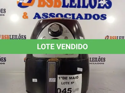 LOTE 045 - 01 AIR FRY MARCA MONDIAL 220V. (NO ESTADO, LEILÃO NÃO TEM GARANTIA E NEM DEVOLUÇÃO, SUJEITO A POSSÍVEIS AVARIAS VISÍVEIS/OCULTAS E/OU AUSÊNCIA DE COMPONENTES).