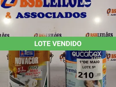 LOTE 210 - 01 GALÃO DE TINTA PARA PISO NOVACOR E 01 GALÃO DE ESMALTE SINTÉTICO MADEIRA E METAIS EUCATEX NA COR BRILHANTE AZUL DEL REI 3,6L. (NO ESTADO, LEILÃO NÃO TEM GARANTIA E NEM DEVOLUÇÃO, SUJEITO A POSSÍVEIS AVARIAS VISÍVEIS/OCULTAS E/OU AUSÊNCIA DE COMPONENTES).