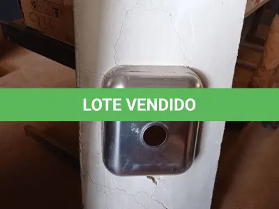 LOTE 397 - 01 PIA EM AÇO INOX CIMENTADO MEDINDO 1,80M X 0,53CM. (NO ESTADO, LEILÃO NÃO TEM GARANTIA E NEM DEVOLUÇÃO, SUJEITO A POSSÍVEIS AVARIAS VISÍVEIS/OCULTAS E/OU AUSÊNCIA DE COMPONENTES).