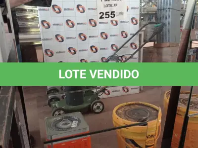 LOTE 255 - 04 ESPELHOS DE TAMANHOS DIVERSOS. (NO ESTADO, LEILÃO NÃO TEM GARANTIA E NEM DEVOLUÇÃO, SUJEITO A POSSÍVEIS AVARIAS VISÍVEIS/OCULTAS E/OU AUSÊNCIA DE COMPONENTES).