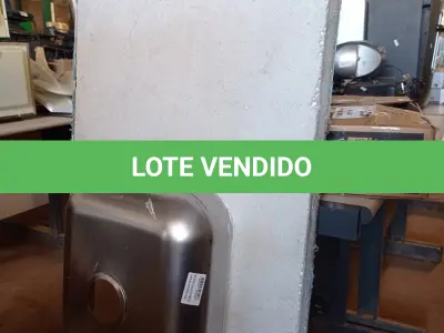 LOTE 427 - 01 PIA EM AÇO INOX CIMENTADA MEDINDO 1,20M X 0,53CM . (NO ESTADO, LEILÃO NÃO TEM GARANTIA E NEM DEVOLUÇÃO, SUJEITO A POSSÍVEIS AVARIAS VISÍVEIS/OCULTAS E/OU AUSÊNCIA DE COMPONENTES).