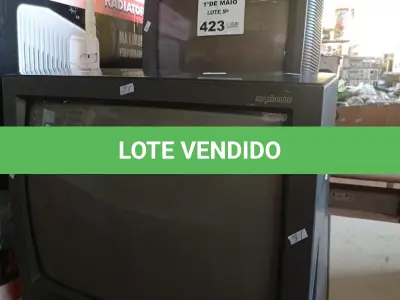 LOTE 423 - 03 TV’S DE TUBO MARCAS E MODELOS DIVERSOS. (NO ESTADO, LEILÃO NÃO TEM GARANTIA E NEM DEVOLUÇÃO, SUJEITO A POSSÍVEIS AVARIAS VISÍVEIS/OCULTAS E/OU AUSÊNCIA DE COMPONENTES).