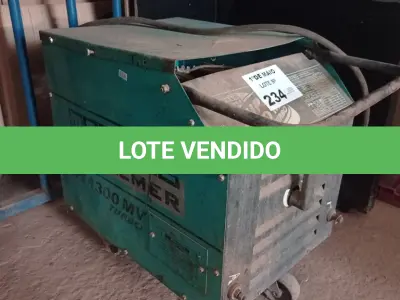 LOTE 234 - 01 MÁQUINA DE SOLDA SUPER 300 COM AVARIAS. (NO ESTADO, LEILÃO NÃO TEM GARANTIA E NEM DEVOLUÇÃO, SUJEITO A POSSÍVEIS AVARIAS VISÍVEIS/OCULTAS E/OU AUSÊNCIA DE COMPONENTES).