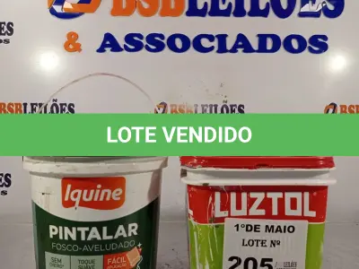 LOTE 205 - 02 GALÕES DE TINTA ACRÍLICA NAS CORES BRANCO GELO E VERDE LIMÃO. (NO ESTADO, LEILÃO NÃO TEM GARANTIA E NEM DEVOLUÇÃO, SUJEITO A POSSÍVEIS AVARIAS VISÍVEIS/OCULTAS E/OU AUSÊNCIA DE COMPONENTES).