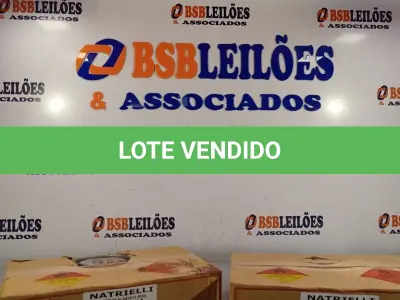 LOTE 326 - 12 LATAS DE ADESIVO PLÁSTICO 400G CINZA. (NO ESTADO, LEILÃO NÃO TEM GARANTIA E NEM DEVOLUÇÃO, SUJEITO A POSSÍVEIS AVARIAS VISÍVEIS/OCULTAS E/OU AUSÊNCIA DE COMPONENTES).
