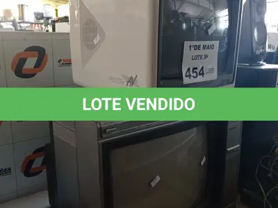 LOTE 454 - 02 TV’S DE TUBO MARCAS E MODELOS DIVERSOS. (NO ESTADO, LEILÃO NÃO TEM GARANTIA E NEM DEVOLUÇÃO, SUJEITO A POSSÍVEIS AVARIAS VISÍVEIS/OCULTAS E/OU AUSÊNCIA DE COMPONENTES).
