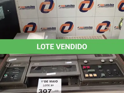 LOTE 307 - 01 APARELHO DE VÍDEO CASSETE RECORDER MARCA SONY VO-2600. (NO ESTADO, LEILÃO NÃO TEM GARANTIA E NEM DEVOLUÇÃO, SUJEITO A POSSÍVEIS AVARIAS VISÍVEIS/OCULTAS E/OU AUSÊNCIA DE COMPONENTES).