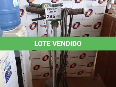 LOTE 285 - 02 ENCERADEIRAS INDUSTRIAL PARA RETIRADA DE PEÇAS. (NO ESTADO, LEILÃO NÃO TEM GARANTIA E NEM DEVOLUÇÃO, SUJEITO A POSSÍVEIS AVARIAS VISÍVEIS/OCULTAS E/OU AUSÊNCIA DE COMPONENTES).