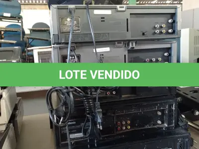 LOTE 450 - 05 APARELHOS DE VIDEOCASSETE, 01 MICROSSYSTEM E 01 APARELHO DE FM FORTEX.  (NO ESTADO, LEILÃO NÃO TEM GARANTIA E NEM DEVOLUÇÃO, SUJEITO A POSSÍVEIS AVARIAS VISÍVEIS/OCULTAS E/OU AUSÊNCIA DE COMPONENTES).