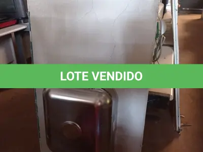 LOTE 459 - 01 PIA EM AÇO INOX CIMENTADA MEDINDO 1,20M X 0,53CM. (NO ESTADO, LEILÃO NÃO TEM GARANTIA E NEM DEVOLUÇÃO, SUJEITO A POSSÍVEIS AVARIAS VISÍVEIS/OCULTAS E/OU AUSÊNCIA DE COMPONENTES).