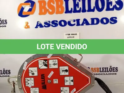 LOTE 200 - 01 TRAVA QUEDAS AUTO RETRÁTIL. (NO ESTADO, LEILÃO NÃO TEM GARANTIA E NEM DEVOLUÇÃO, SUJEITO A POSSÍVEIS AVARIAS VISÍVEIS/OCULTAS E/OU AUSÊNCIA DE COMPONENTES).