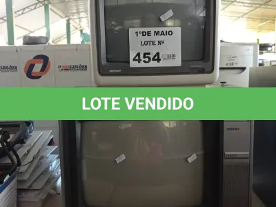 LOTE 454 - 02 TV’S DE TUBO MARCAS E MODELOS DIVERSOS. (NO ESTADO, LEILÃO NÃO TEM GARANTIA E NEM DEVOLUÇÃO, SUJEITO A POSSÍVEIS AVARIAS VISÍVEIS/OCULTAS E/OU AUSÊNCIA DE COMPONENTES).
