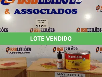 LOTE 212 - 12 LATAS DE ADESIVO PLÁSTICO 400G CINZA. (NO ESTADO, LEILÃO NÃO TEM GARANTIA E NEM DEVOLUÇÃO, SUJEITO A POSSÍVEIS AVARIAS VISÍVEIS/OCULTAS E/OU AUSÊNCIA DE COMPONENTES).