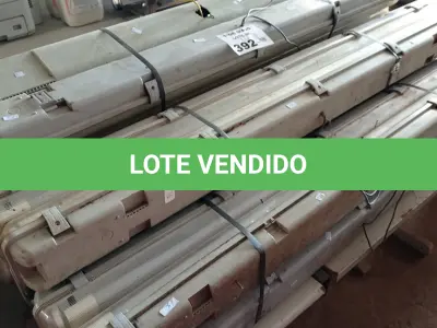 LOTE 392 - 01 LOTE COM VÁRIAS LUMINÁRIAS MARCAS E MODELOS DIVERSOS. (NO ESTADO, LEILÃO NÃO TEM GARANTIA E NEM DEVOLUÇÃO, SUJEITO A POSSÍVEIS AVARIAS VISÍVEIS/OCULTAS E/OU AUSÊNCIA DE COMPONENTES).