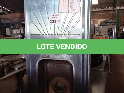 LOTE 338 - 01 PIA EM AÇO INOX CIMENTADA MEDINDO 1,80M X 0,53CM. (NO ESTADO, LEILÃO NÃO TEM GARANTIA E NEM DEVOLUÇÃO, SUJEITO A POSSÍVEIS AVARIAS VISÍVEIS/OCULTAS E/OU AUSÊNCIA DE COMPONENTES).