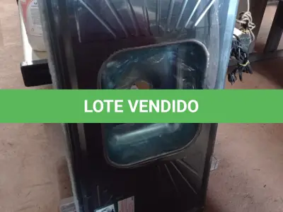 LOTE 373 - 01 PIA EM AÇO INOX CIMENTADO MEDINDO 1,80M X 0,53CM. (NO ESTADO, LEILÃO NÃO TEM GARANTIA E NEM DEVOLUÇÃO, SUJEITO A POSSÍVEIS AVARIAS VISÍVEIS/OCULTAS E/OU AUSÊNCIA DE COMPONENTES).