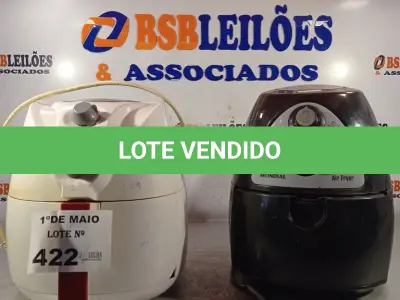 LOTE 422 - 02 AIR FRY MARCAS E MODELOS DIVERSOS PARA RETIRADA DE PEÇAS. (NO ESTADO, LEILÃO NÃO TEM GARANTIA E NEM DEVOLUÇÃO, SUJEITO A POSSÍVEIS AVARIAS VISÍVEIS/OCULTAS E/OU AUSÊNCIA DE COMPONENTES).