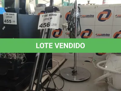 LOTE 456 - 02 LUMINÁRIAS MARCAS E MODELOS DIVERSOS. (NO ESTADO, LEILÃO NÃO TEM GARANTIA E NEM DEVOLUÇÃO, SUJEITO A POSSÍVEIS AVARIAS VISÍVEIS/OCULTAS E/OU AUSÊNCIA DE COMPONENTES).