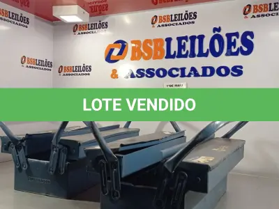 LOTE 194 - 02 CAIXAS PARA FERRAMENTAS EM METAL (VAZIAS). (NO ESTADO, LEILÃO NÃO TEM GARANTIA E NEM DEVOLUÇÃO, SUJEITO A POSSÍVEIS AVARIAS VISÍVEIS/OCULTAS E/OU AUSÊNCIA DE COMPONENTES).