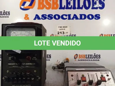 LOTE 213 - 01 APARELHO DISSOLVE MUT-FUSOR 5.000 E 01 MULTÍMETRO VALVULADO MODELO 162-R. (NO ESTADO, LEILÃO NÃO TEM GARANTIA E NEM DEVOLUÇÃO, SUJEITO A POSSÍVEIS AVARIAS VISÍVEIS/OCULTAS E/OU AUSÊNCIA DE COMPONENTES).