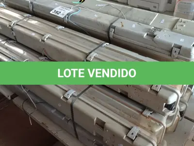 LOTE 392 - 01 LOTE COM VÁRIAS LUMINÁRIAS MARCAS E MODELOS DIVERSOS. (NO ESTADO, LEILÃO NÃO TEM GARANTIA E NEM DEVOLUÇÃO, SUJEITO A POSSÍVEIS AVARIAS VISÍVEIS/OCULTAS E/OU AUSÊNCIA DE COMPONENTES).