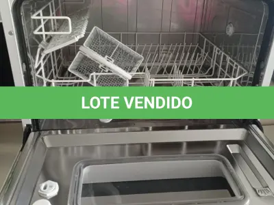 LOTE 425 - 01 LAVADORA DE LOUÇAS MARCA ELECTROLUX. (NO ESTADO, LEILÃO NÃO TEM GARANTIA E NEM DEVOLUÇÃO, SUJEITO A POSSÍVEIS AVARIAS VISÍVEIS/OCULTAS E/OU AUSÊNCIA DE COMPONENTES).