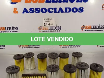 LOTE 214 - 12 BROXAS MARCAS E MODELOS DIVERSOS SEM OS CABOS. (NO ESTADO, LEILÃO NÃO TEM GARANTIA E NEM DEVOLUÇÃO, SUJEITO A POSSÍVEIS AVARIAS VISÍVEIS/OCULTAS E/OU AUSÊNCIA DE COMPONENTES).