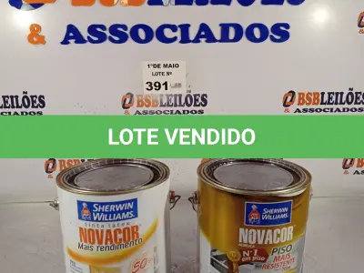 LOTE 391 - 01 GALÃO DE TINTA PARA PISO NOVACOR NA COR VERMELHO LISO 3,6L E 01 GALÃO DE TINTA LÁTEX NOVACOR FOSCO BASE 3,6L. (NO ESTADO, LEILÃO NÃO TEM GARANTIA E NEM DEVOLUÇÃO, SUJEITO A POSSÍVEIS AVARIAS VISÍVEIS/OCULTAS E/OU AUSÊNCIA DE COMPONENTES).