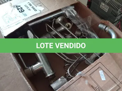 LOTE 429 - 02 TORNEIRAS EM METAL E VÁRIOS ACESSÓRIOS MARCAS E MODELOS DIVERSOS. (NO ESTADO, LEILÃO NÃO TEM GARANTIA E NEM DEVOLUÇÃO, SUJEITO A POSSÍVEIS AVARIAS VISÍVEIS/OCULTAS E/OU AUSÊNCIA DE COMPONENTES).