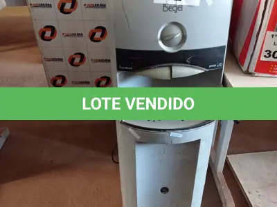 LOTE 302 - 01 BEBEDOURO PARA GARRAFÃO 220V. (NO ESTADO, LEILÃO NÃO TEM GARANTIA E NEM DEVOLUÇÃO, SUJEITO A POSSÍVEIS AVARIAS VISÍVEIS/OCULTAS E/OU AUSÊNCIA DE COMPONENTES).