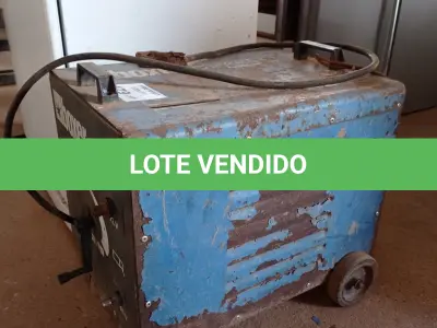 LOTE 479 - 01 MÁQUINA DE SOLDA BOXER JET 325 INCOMPLETA.  (NO ESTADO, LEILÃO NÃO TEM GARANTIA E NEM DEVOLUÇÃO, SUJEITO A POSSÍVEIS AVARIAS VISÍVEIS/OCULTAS E/OU AUSÊNCIA DE COMPONENTES).