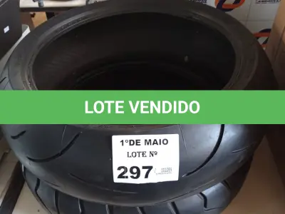 LOTE 297 - 02 PNEUS DE MOTO USADOS, 190/50/17 E 150/70/17. (NO ESTADO, LEILÃO NÃO TEM GARANTIA E NEM DEVOLUÇÃO, SUJEITO A POSSÍVEIS AVARIAS VISÍVEIS/OCULTAS E/OU AUSÊNCIA DE COMPONENTES).