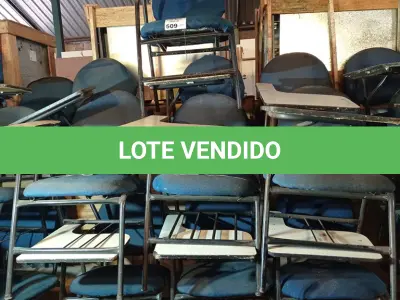 LOTE 509 - 10 CADEIRAS DE AUDITÓRIO. (NO ESTADO, LEILÃO NÃO TEM GARANTIA E NEM DEVOLUÇÃO, SUJEITO A POSSÍVEIS AVARIAS VISÍVEIS/OCULTAS E/OU AUSÊNCIA DE COMPONENTES).