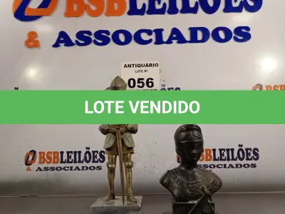 LOTE 056 - 01 BUSTO DA JUSTIÇA E 01 CAVALEIRO COM ARMADURA DO SÉCULO XVI. (NO ESTADO, LEILÃO NÃO TEM GARANTIA E NEM DEVOLUÇÃO, SUJEITO A POSSÍVEIS AVARIAS VISÍVEIS/OCULTAS E/OU AUSÊNCIA DE COMPONENTES).