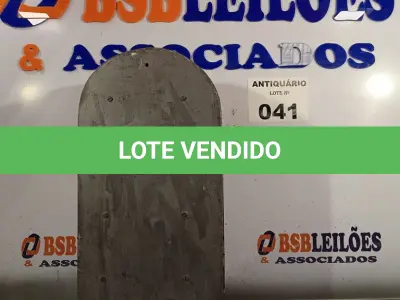 LOTE 041 - 01 PORTA CHAVES PARA DECORAÇÃO. (NO ESTADO, LEILÃO NÃO TEM GARANTIA E NEM DEVOLUÇÃO, SUJEITO A POSSÍVEIS AVARIAS VISÍVEIS/OCULTAS E/OU AUSÊNCIA DE COMPONENTES).